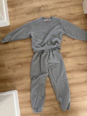 The Blank Lab Grey Sweatshirt & Jogger Sweat Set